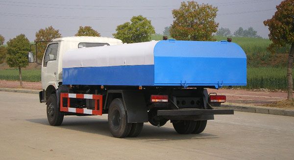 东风轻型自卸式垃圾车