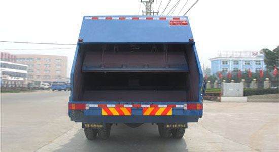 解放压缩式垃圾车