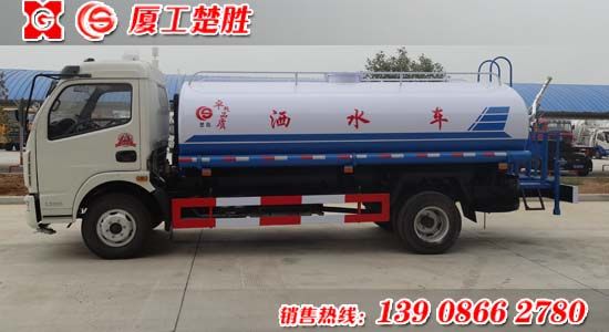 楚胜牌CSC5081GSS4型多利卡洒水车