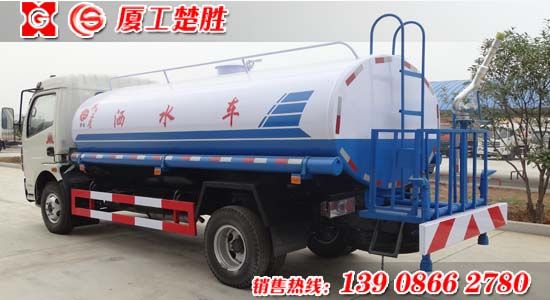 楚胜牌CSC5081GSS4型多利卡洒水车