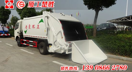 楚胜牌东风凯普特8立方压缩式垃圾车