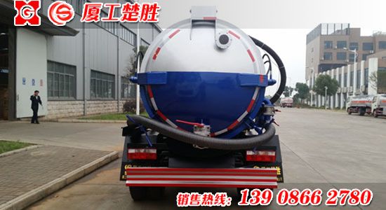 楚胜牌东风锐玲型吸污车