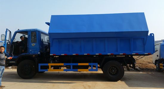 楚胜牌东风145型自卸式密封垃圾车