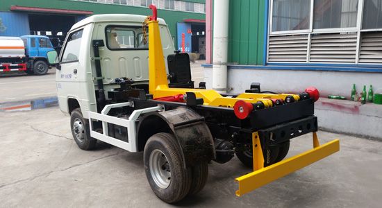 楚胜牌福田小卡之星2.5立方米车厢可卸式垃圾车