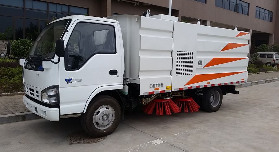 楚胜牌庆铃五十铃600P扫路车