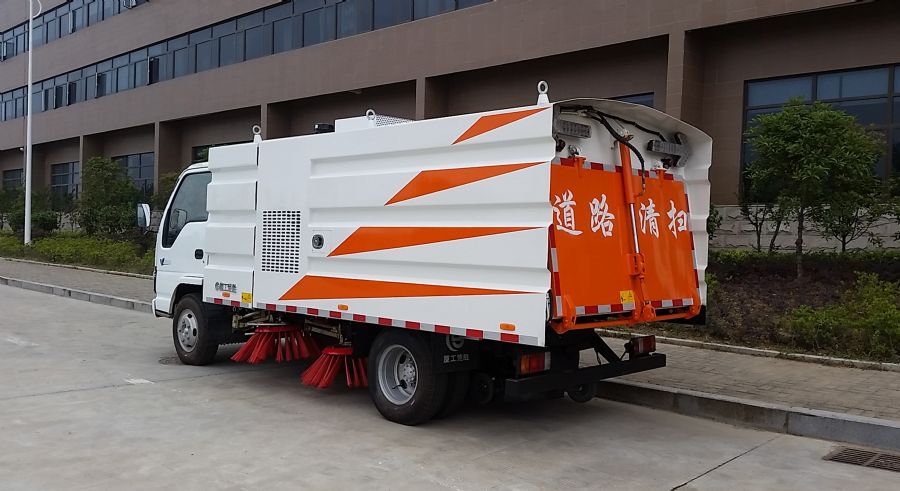 楚胜牌庆铃五十铃600P扫路车