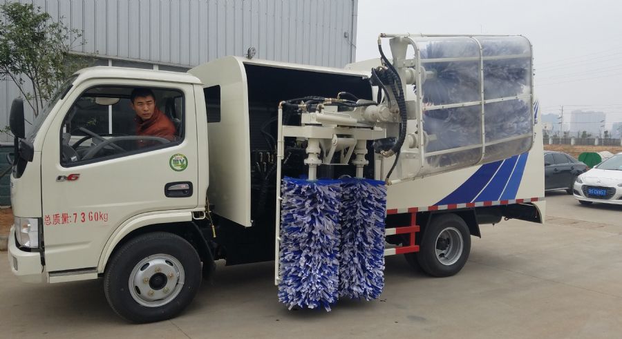 楚胜牌东风护栏清洗车