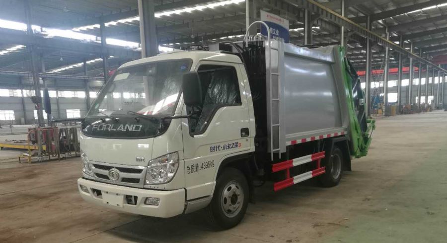 蓝牌福田4方压缩式垃圾车