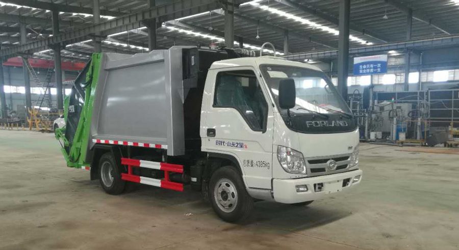 蓝牌福田4方压缩式垃圾车