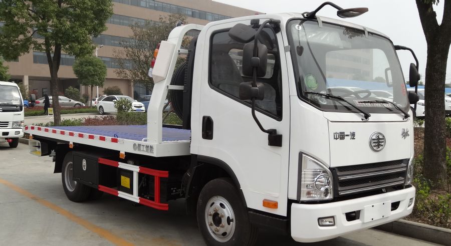 解放蓝牌清障车