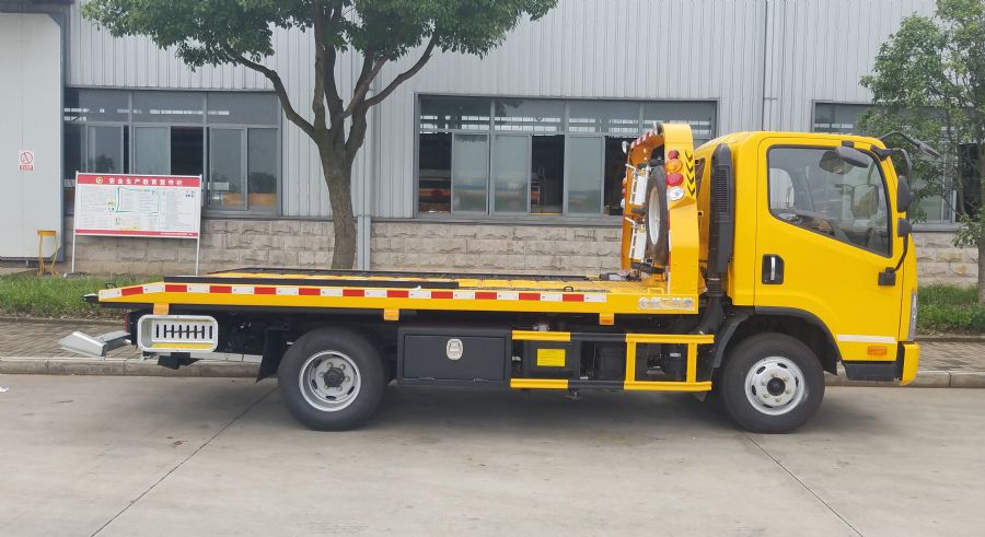 解放蓝牌清障车