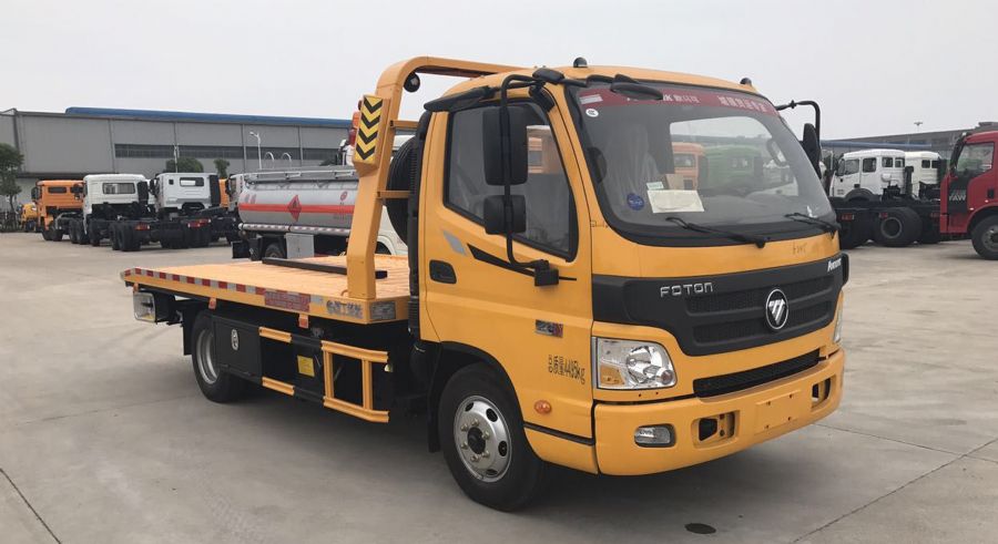 楚胜牌欧马可蓝牌清障车