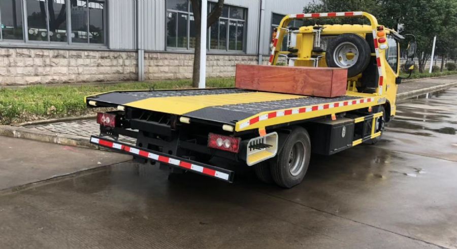 福田欧马可蓝牌清障车