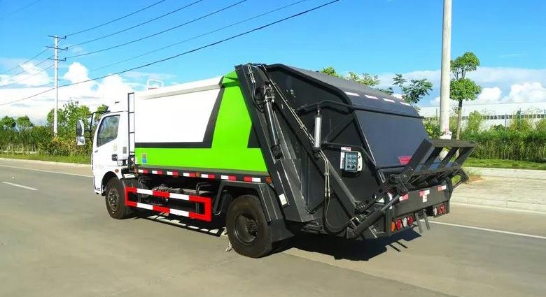 东风多利卡玉柴8方压缩垃圾车