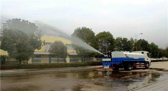 柳汽底盘12方洒水车