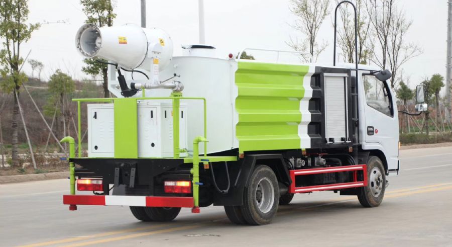 东风D6蓝牌抑尘车