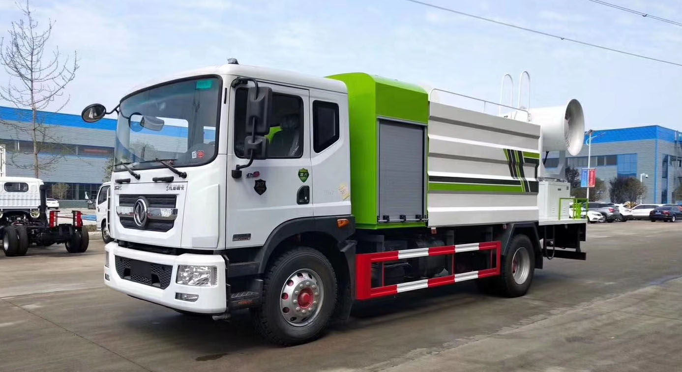 东风D9多功能抑尘车