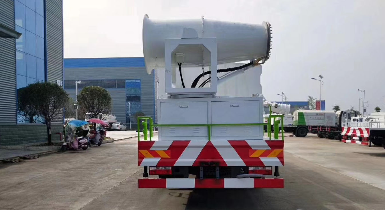 东风D9多功能抑尘车