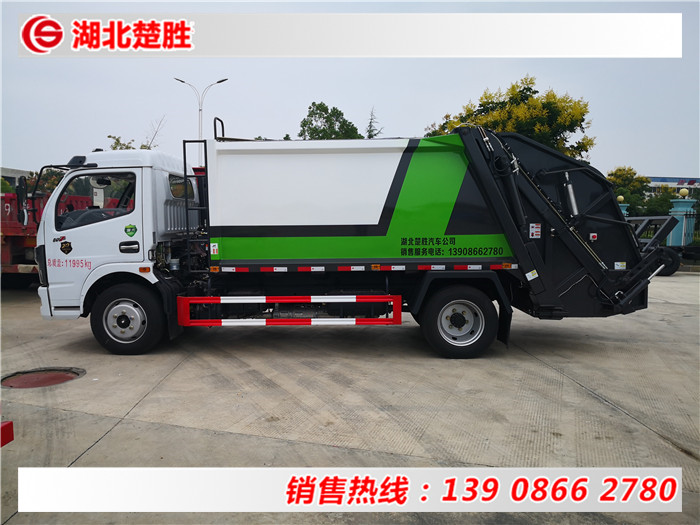国六多利卡8方压缩垃圾车