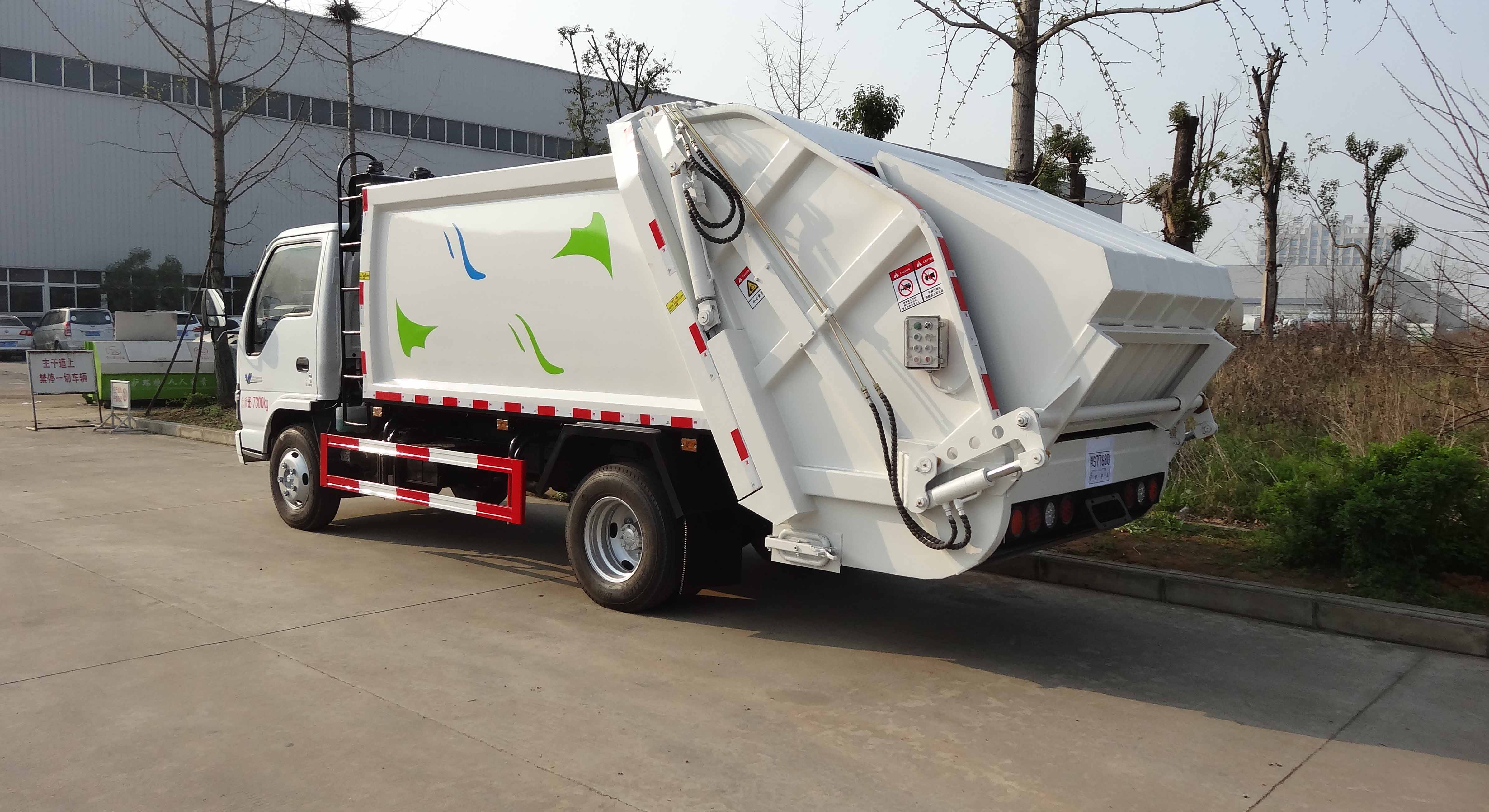 国六庆铃五十铃6方压缩垃圾车