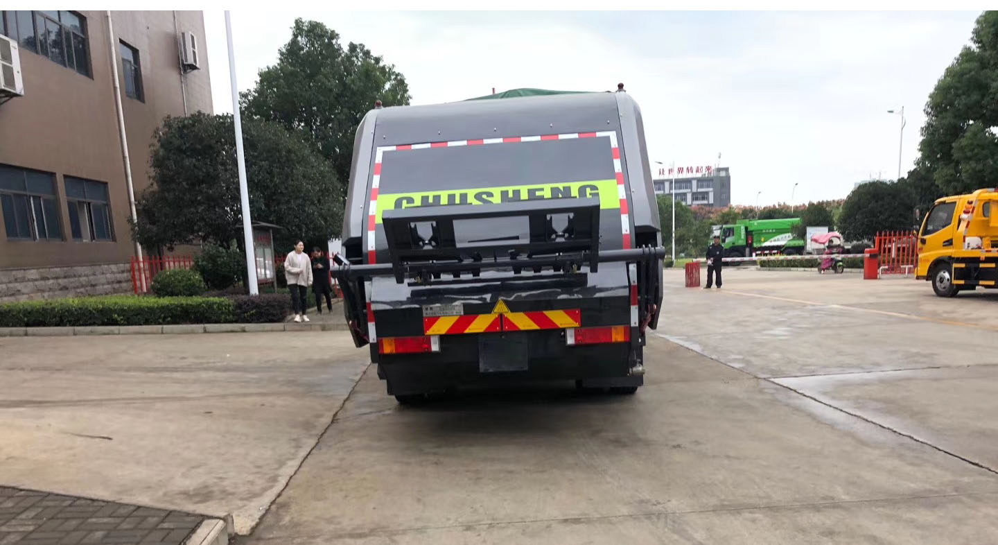 东风天锦新款高端14方压缩垃圾车