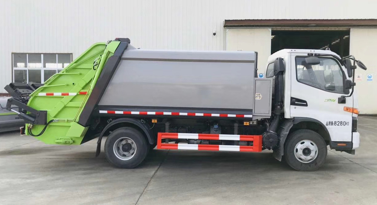 江淮国六8方压缩式垃圾车