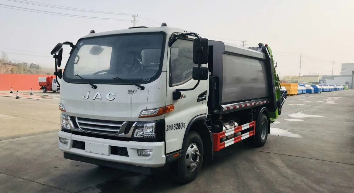 江淮国六8方压缩式垃圾车