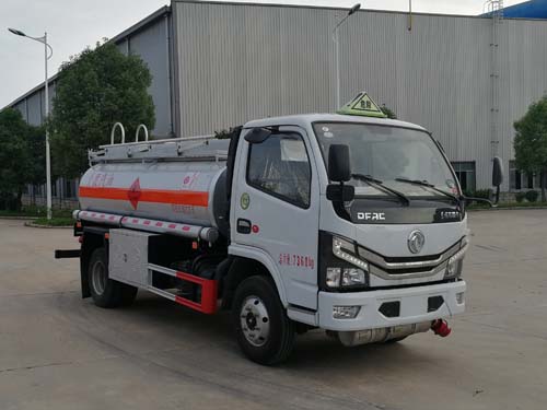 楚胜牌CSC5075GJY6型加油车