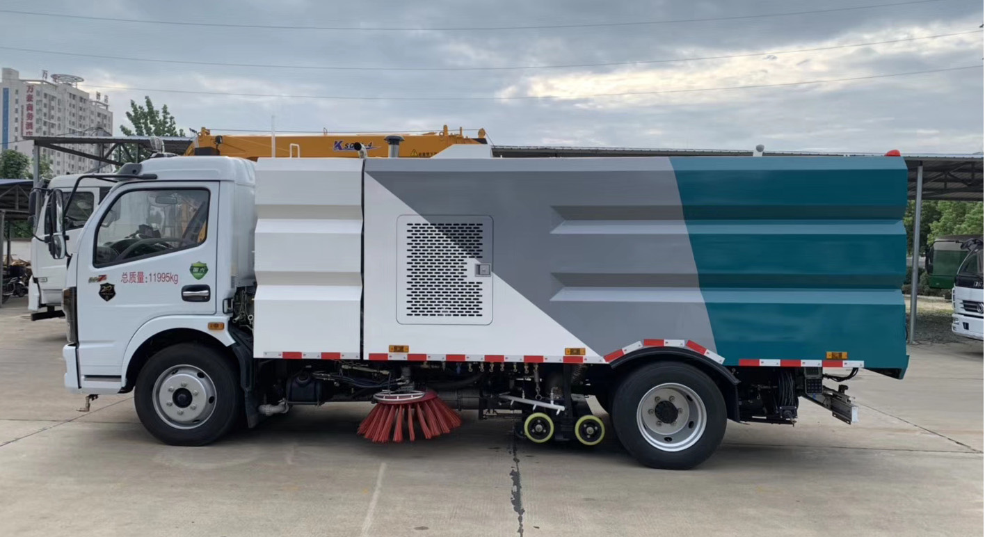 多利卡D7洗扫车