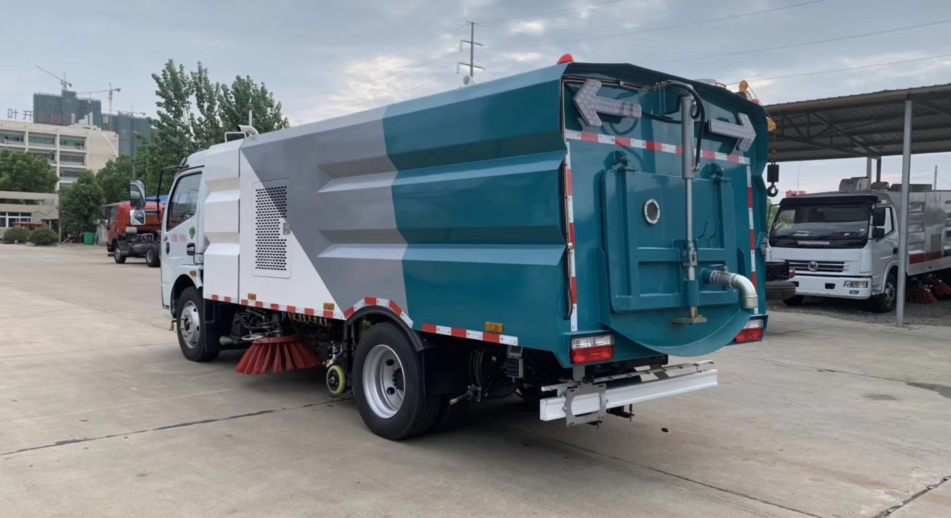 多利卡D7洗扫车