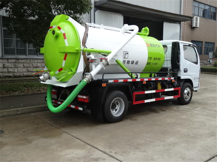 多利卡4.1方吸污车