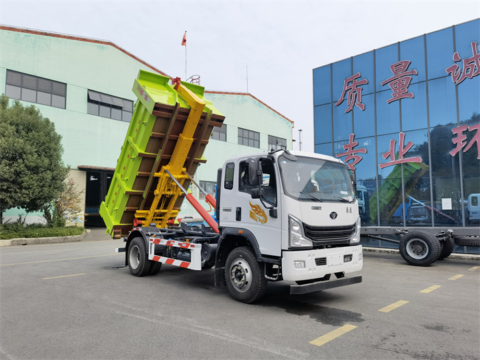 重汽豪曼建筑垃圾专用勾臂垃圾车