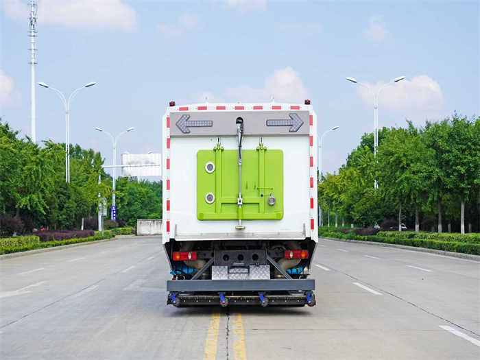 东风天锦道路污染清除车