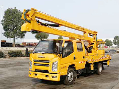 高空作业车
