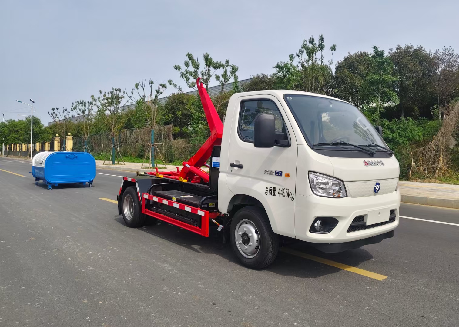 福田纯电动垃圾车